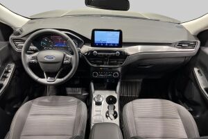 Ford Kuga esikatselu 10