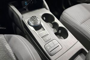 Ford Kuga esikatselu 20