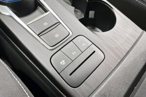 Ford Kuga esikatselu 21