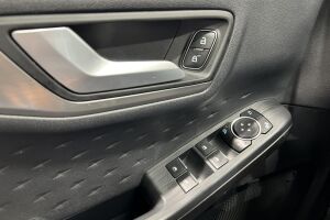 Ford Kuga esikatselu 26