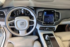 Volvo XC90 esikatselu 8