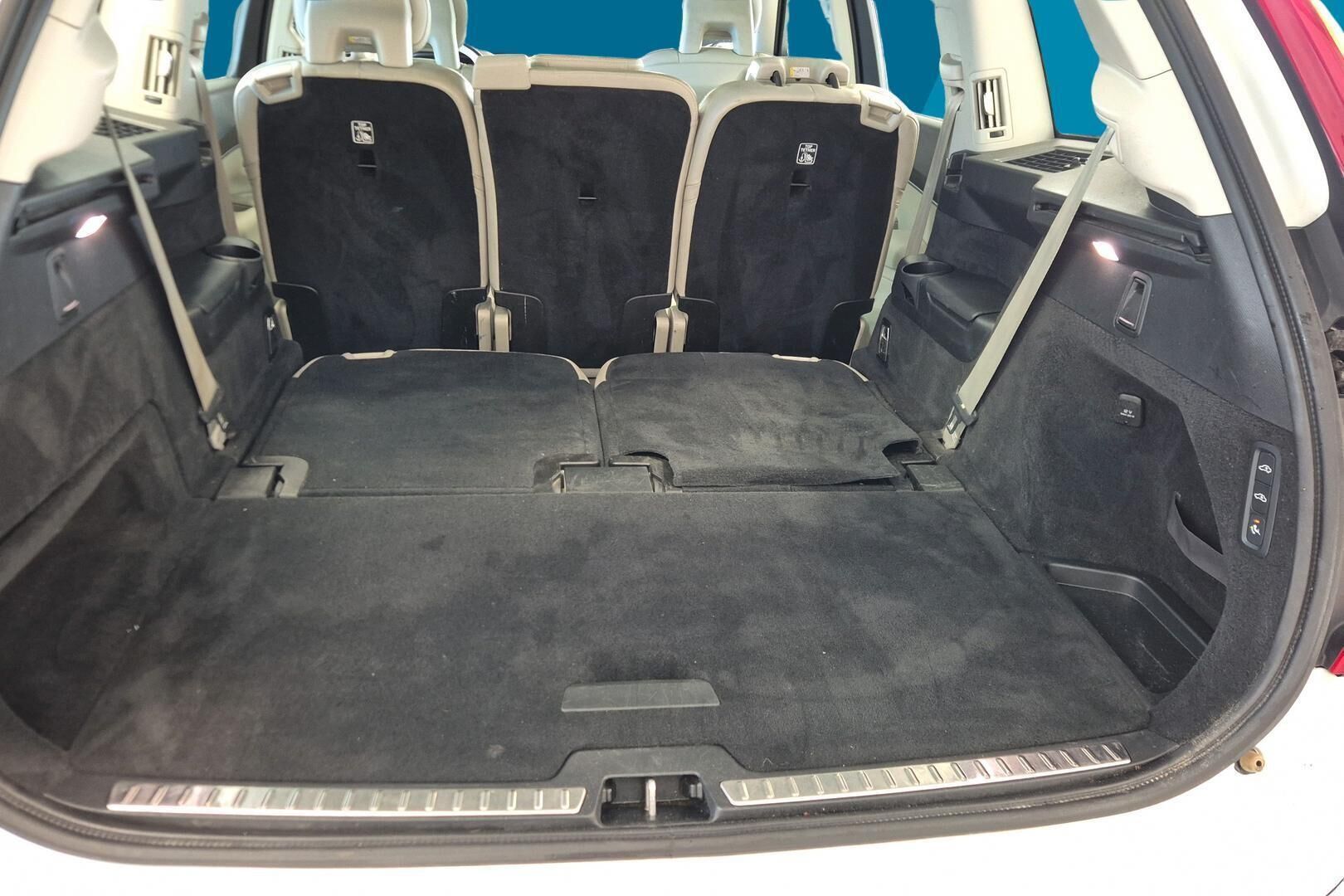 Volvo XC90 iso kuva 20