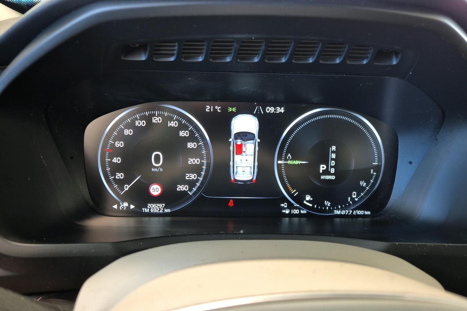 Volvo XC90 iso kuva 10