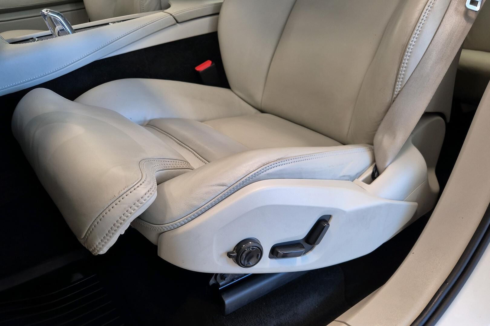 Volvo XC90 iso kuva 14