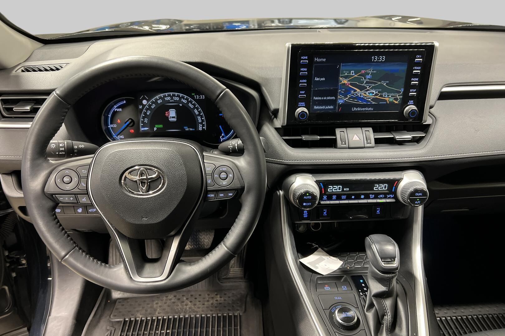 Toyota RAV4 iso kuva 19