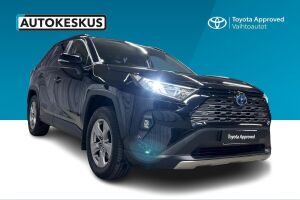 Toyota RAV4 esikatselu 1