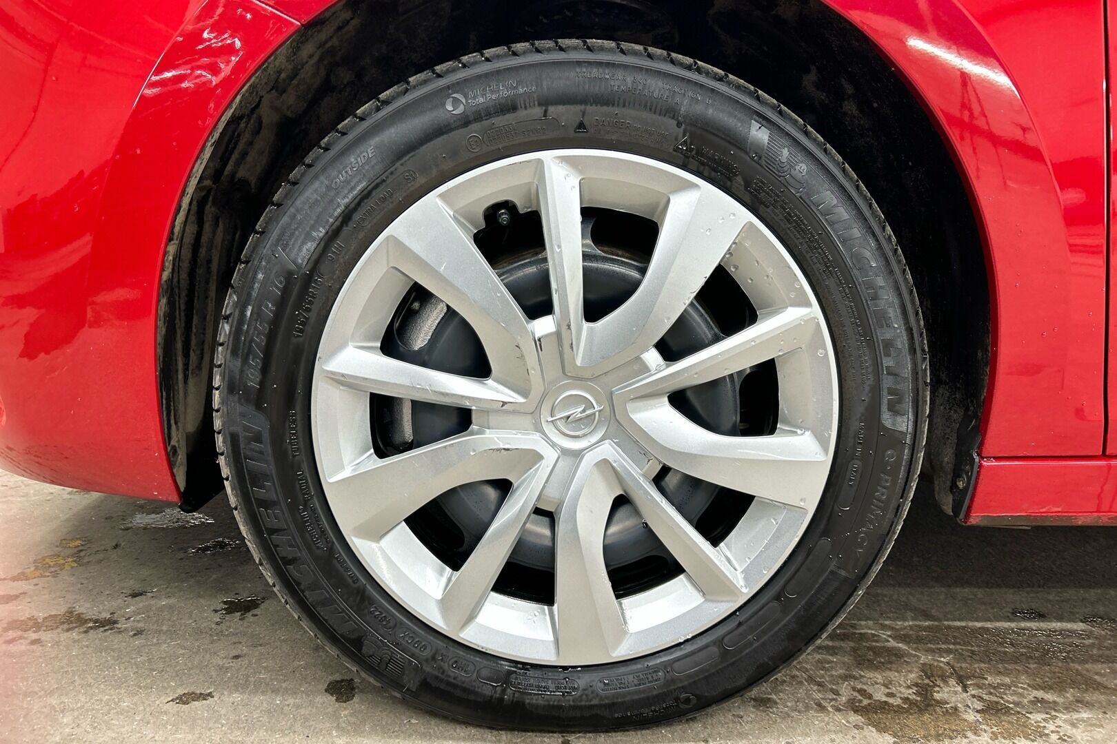 Opel Corsa-e iso kuva 8