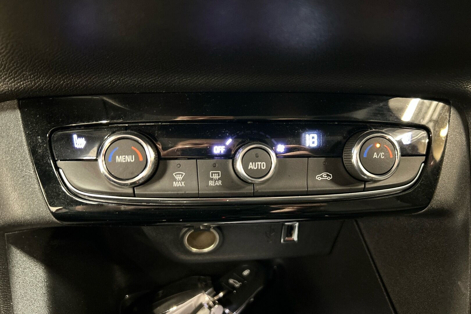 Opel Corsa-e iso kuva 13