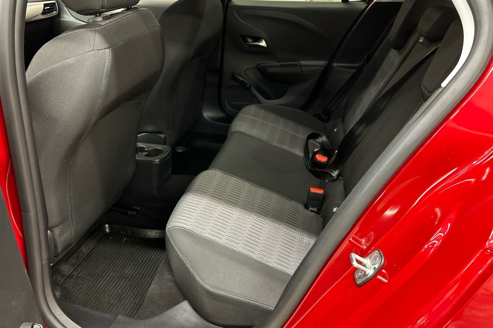 Opel Corsa-e iso kuva 6