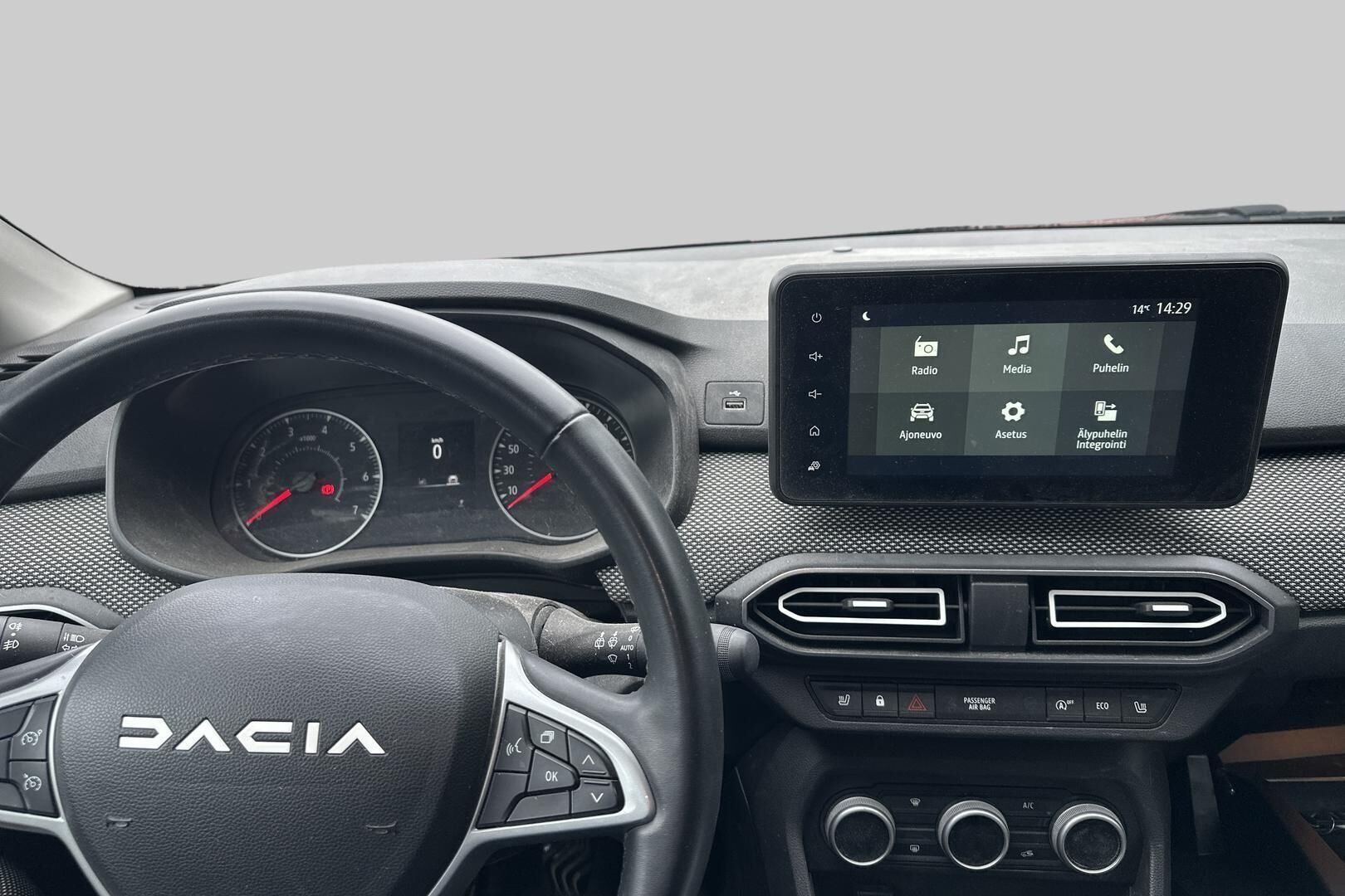 Dacia Jogger iso kuva 2