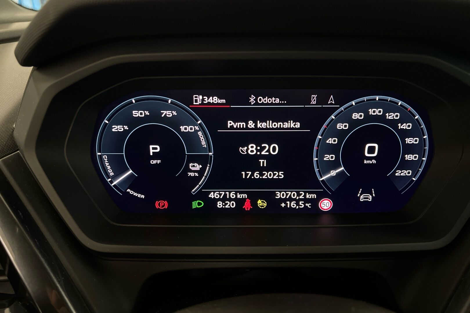 Audi Q4 e-tron iso kuva 6