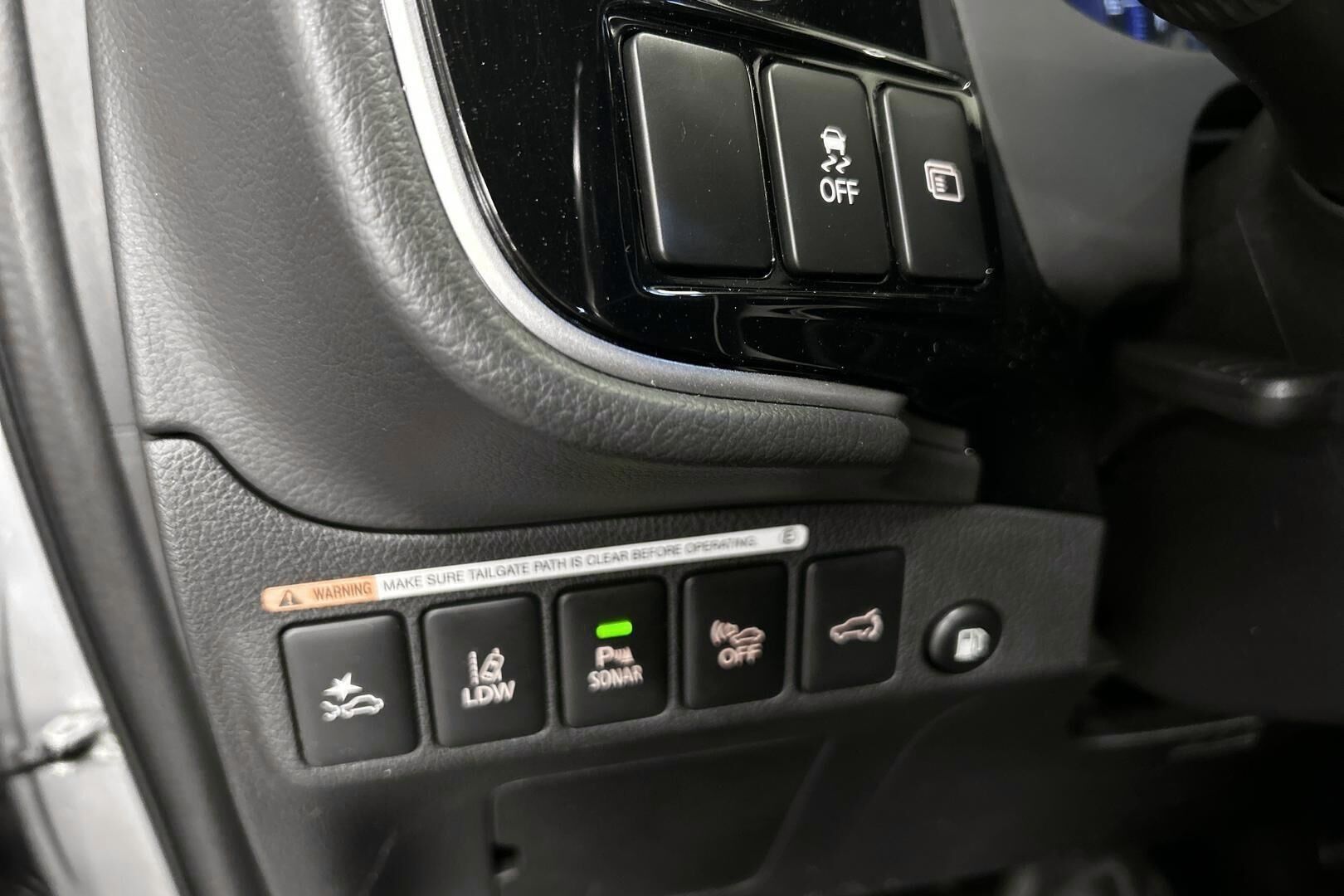 Mitsubishi Outlander PHEV iso kuva 21