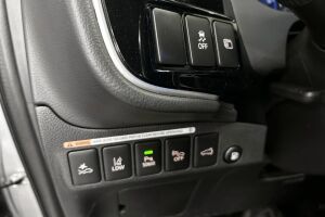 Mitsubishi Outlander PHEV esikatselu 21