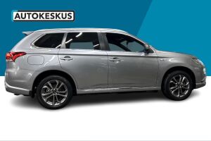 Mitsubishi Outlander PHEV esikatselu 3