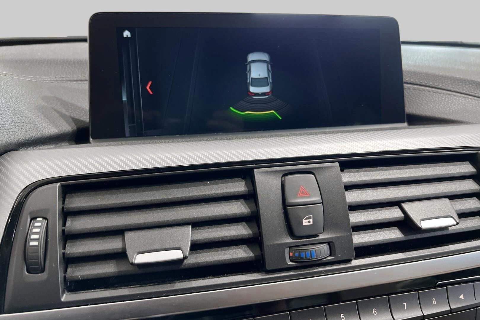 BMW 3-SARJA iso kuva 13