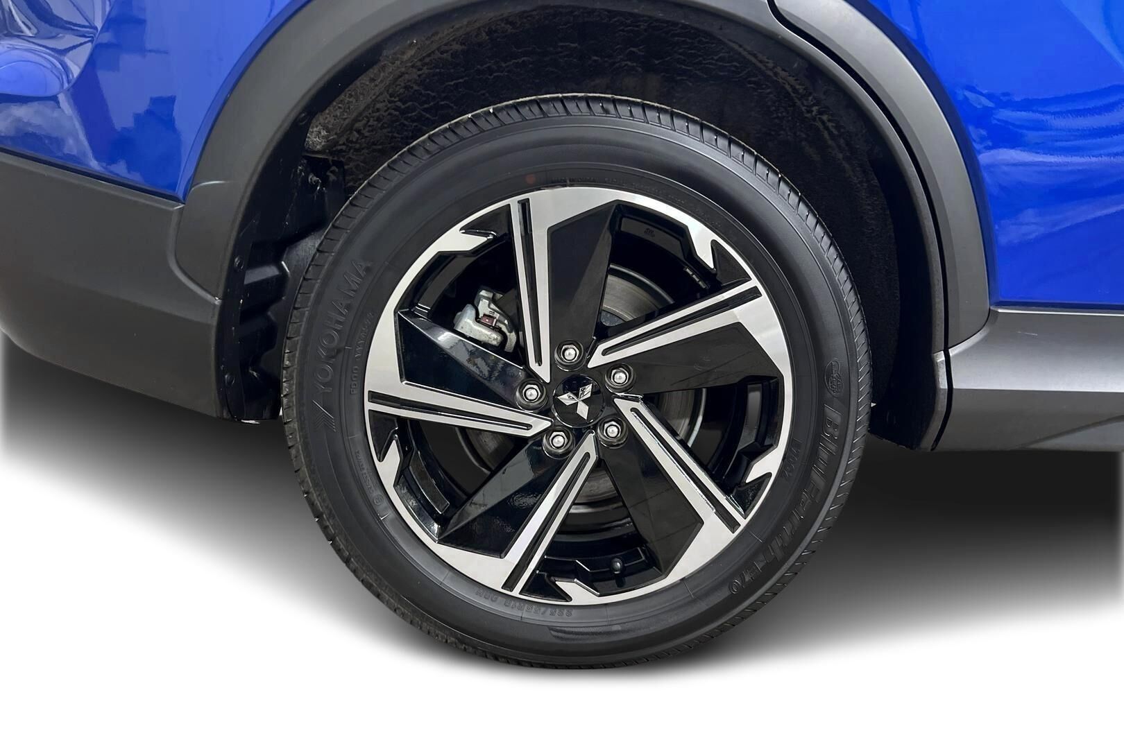 Mitsubishi Eclipse Cross iso kuva 13