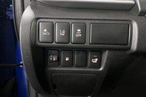 Mitsubishi Eclipse Cross esikatselu 18