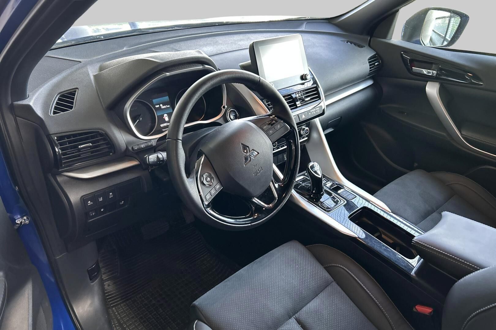 Mitsubishi Eclipse Cross iso kuva 1