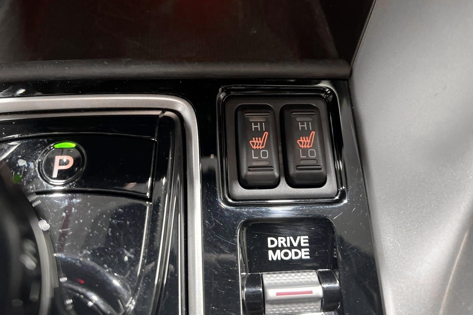 Mitsubishi Eclipse Cross iso kuva 24