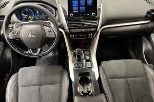 Mitsubishi Eclipse Cross esikatselu 17