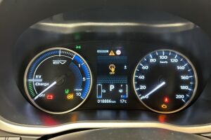 Mitsubishi Eclipse Cross esikatselu 21