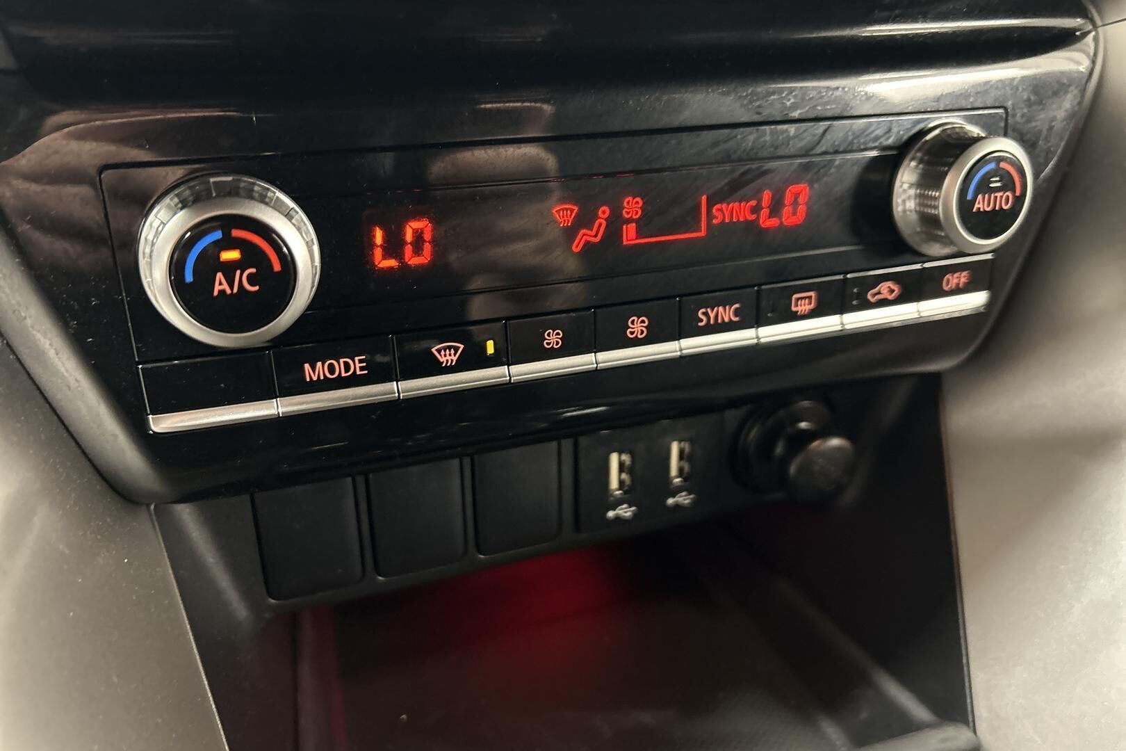 Mitsubishi Eclipse Cross iso kuva 23