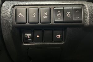 Mitsubishi Eclipse Cross esikatselu 18