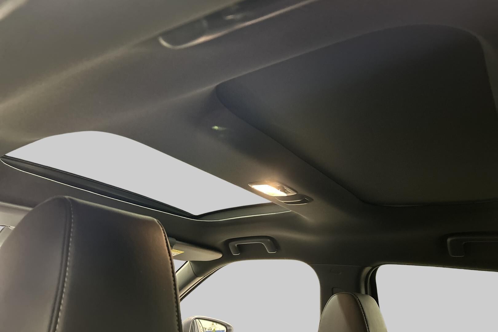 Mitsubishi Eclipse Cross iso kuva 19