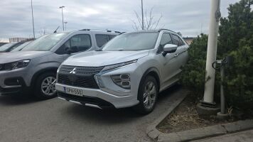 Mitsubishi Eclipse Cross esikatselu 0