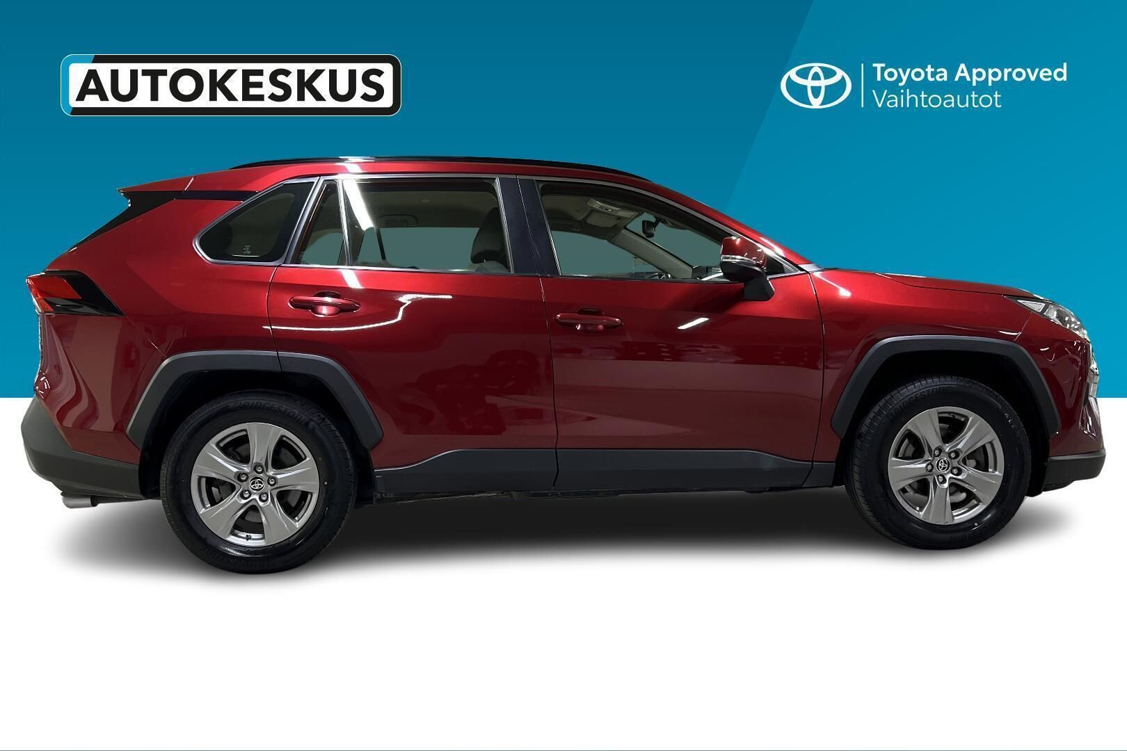 Toyota RAV4 iso kuva 3