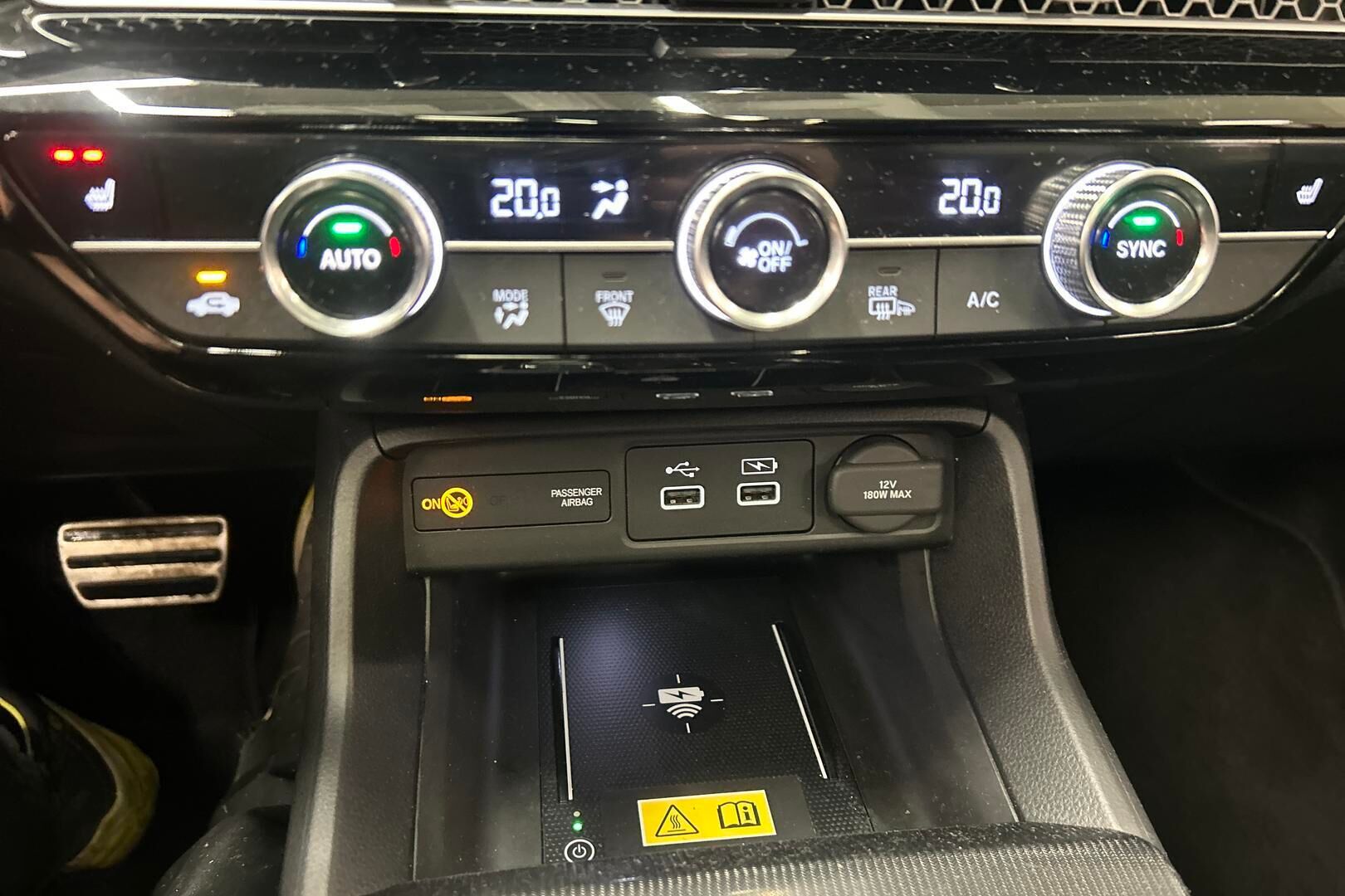 Honda Civic iso kuva 15