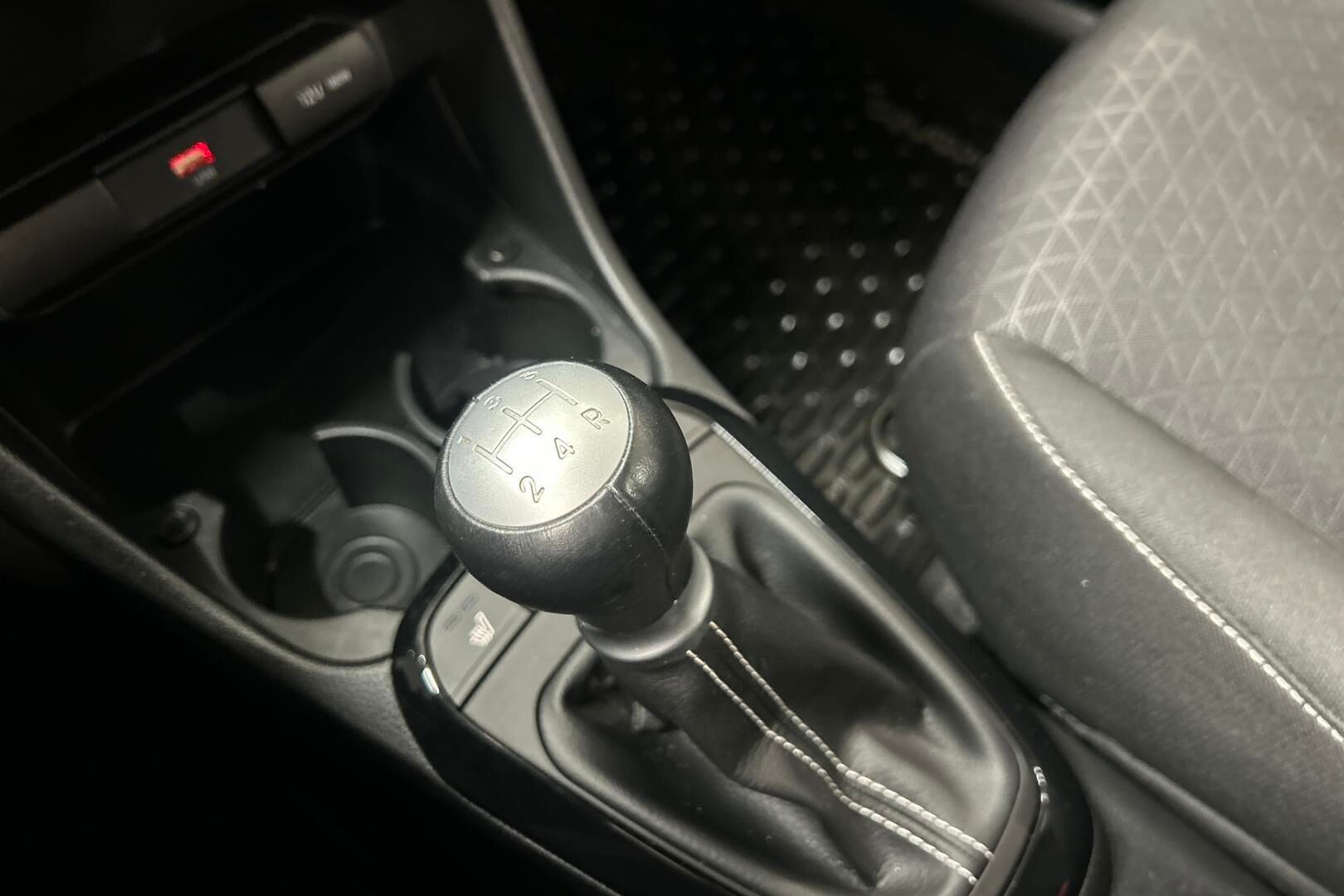 Kia Picanto iso kuva 16