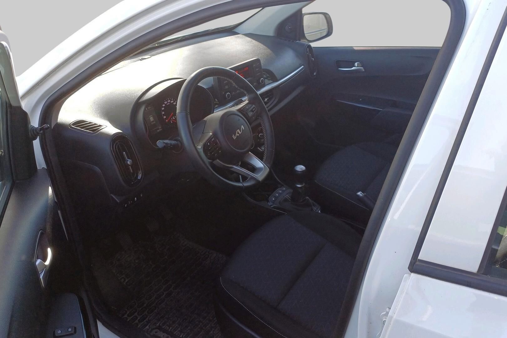 Kia Picanto iso kuva 2