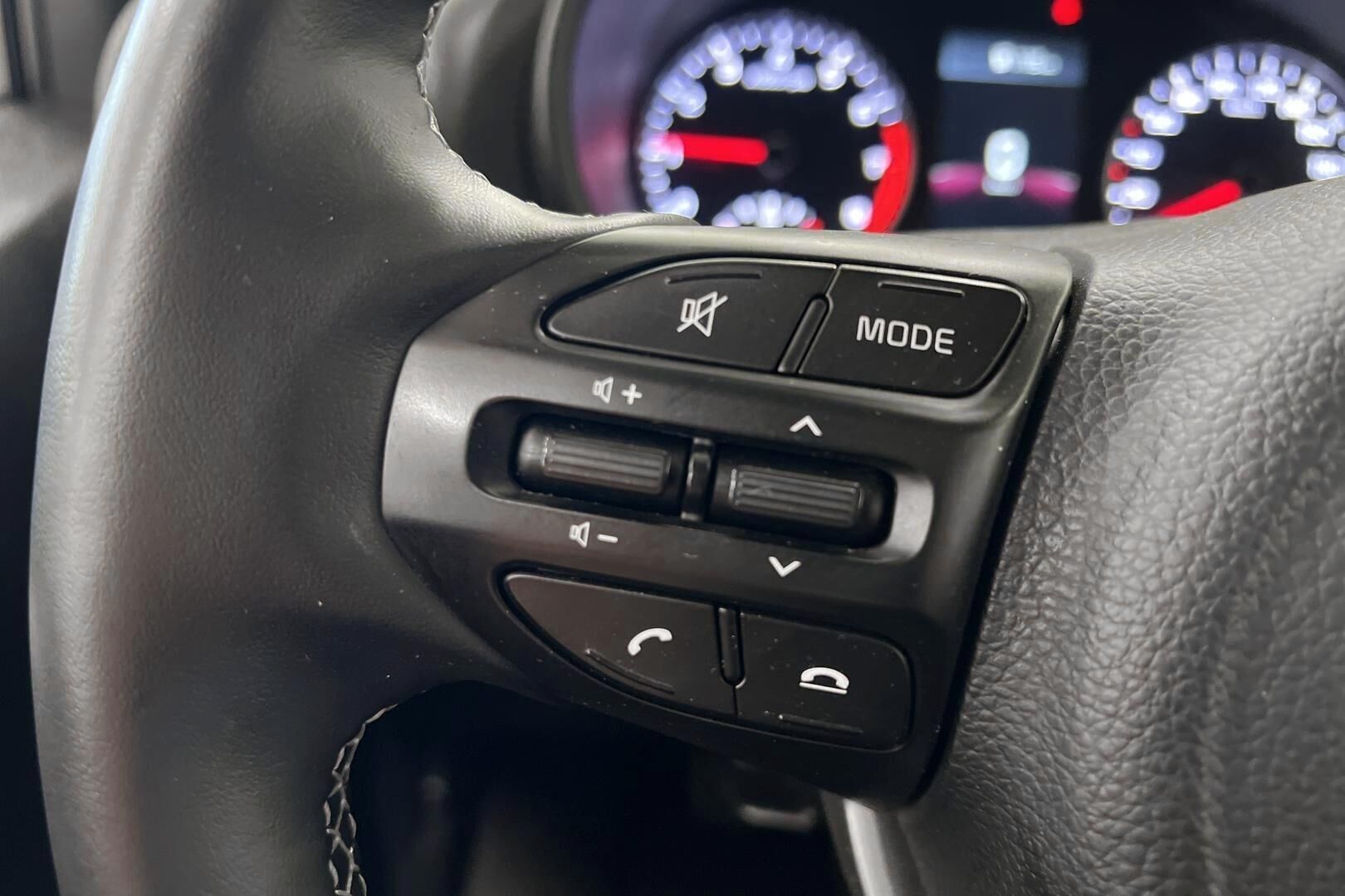 Kia Picanto iso kuva 16