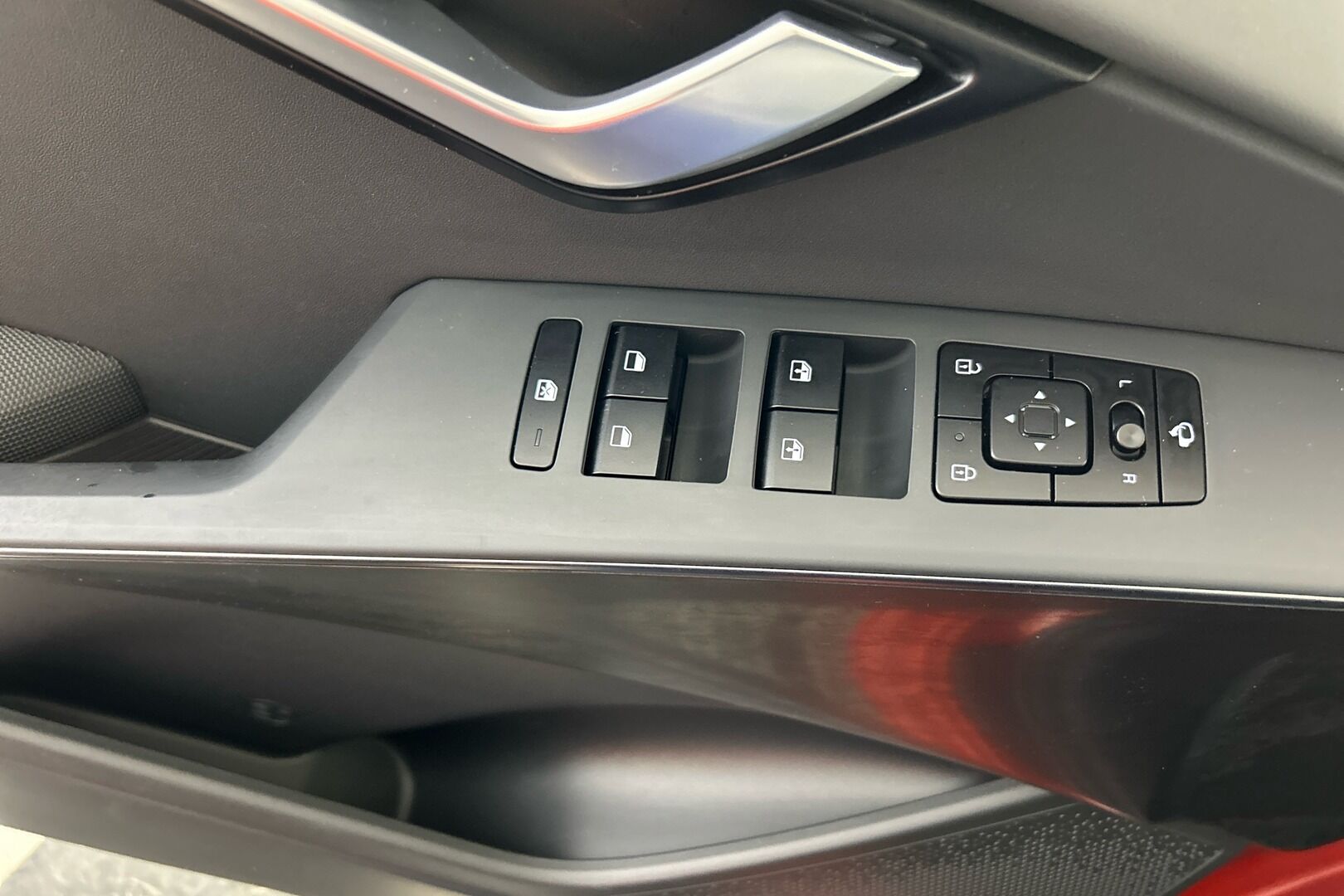 Kia Niro iso kuva 22
