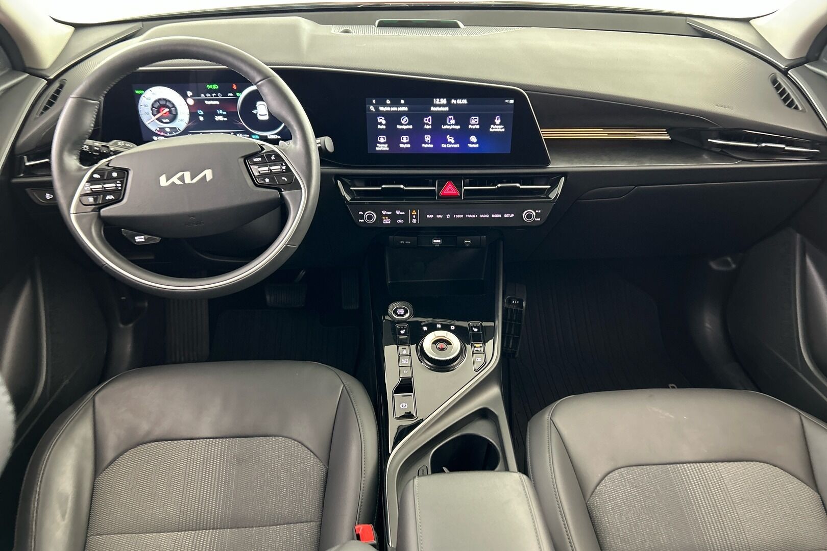 Kia Niro iso kuva 24