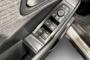 Nissan X-Trail esikatselu 17