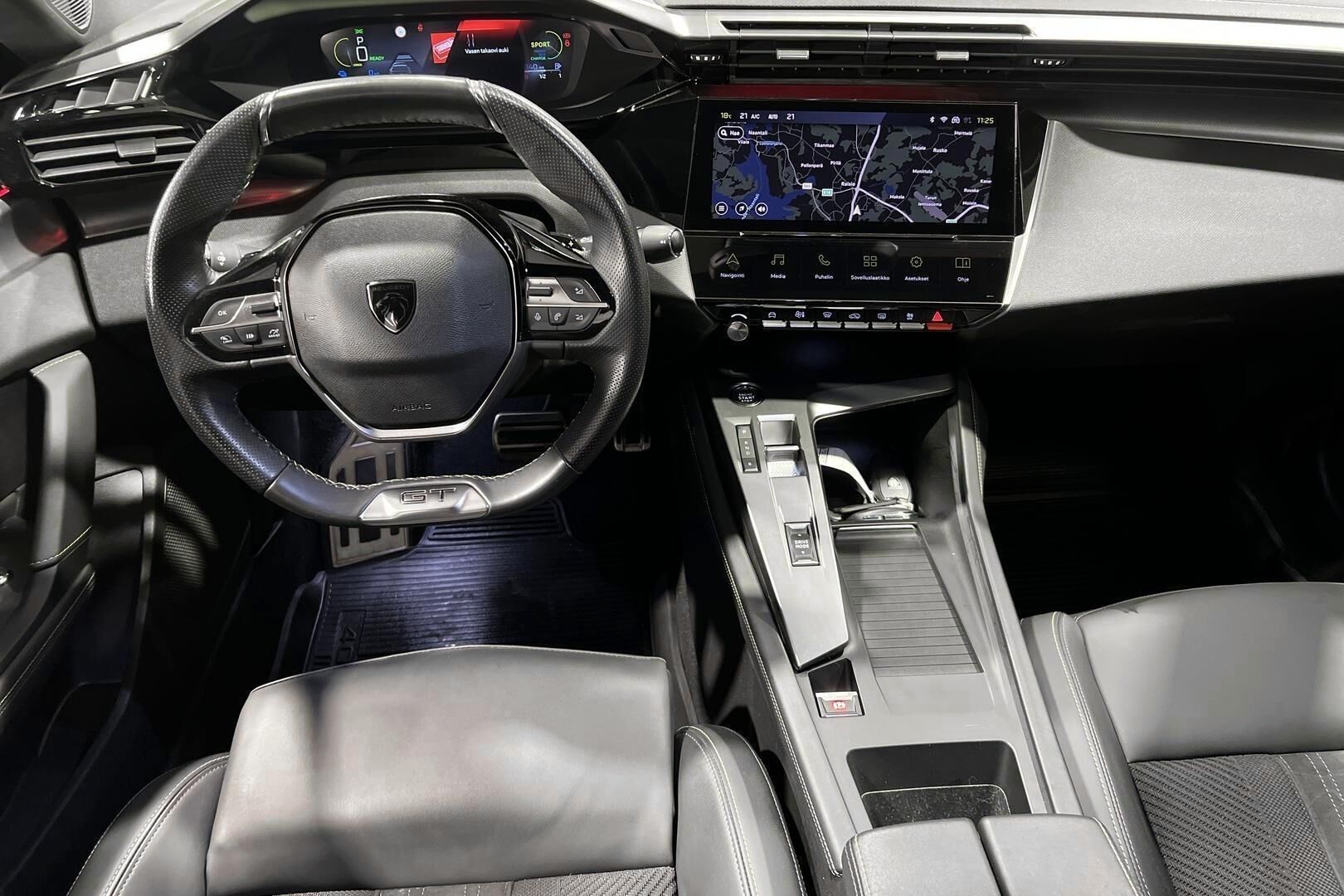 Peugeot 408 iso kuva 11