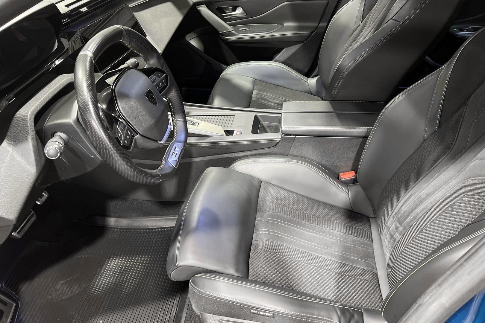 Peugeot 408 iso kuva 9