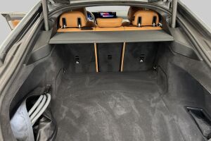 BMW i4 esikatselu 11