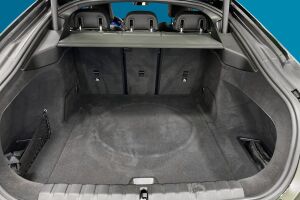 BMW i4 esikatselu 11