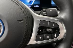 BMW i4 esikatselu 17