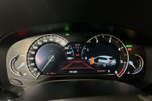 BMW 5-SARJA esikatselu 14