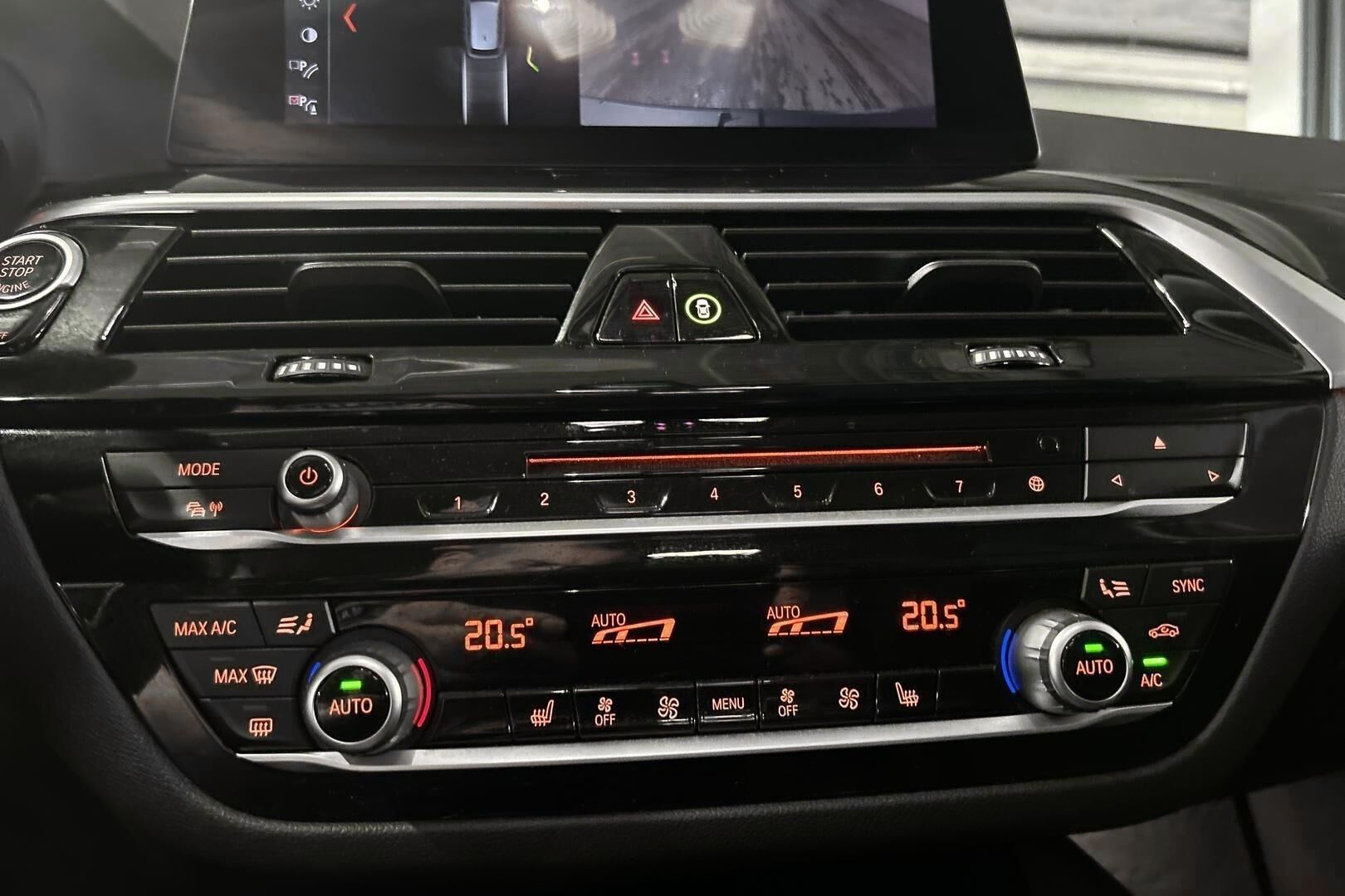 BMW 5-SARJA iso kuva 20