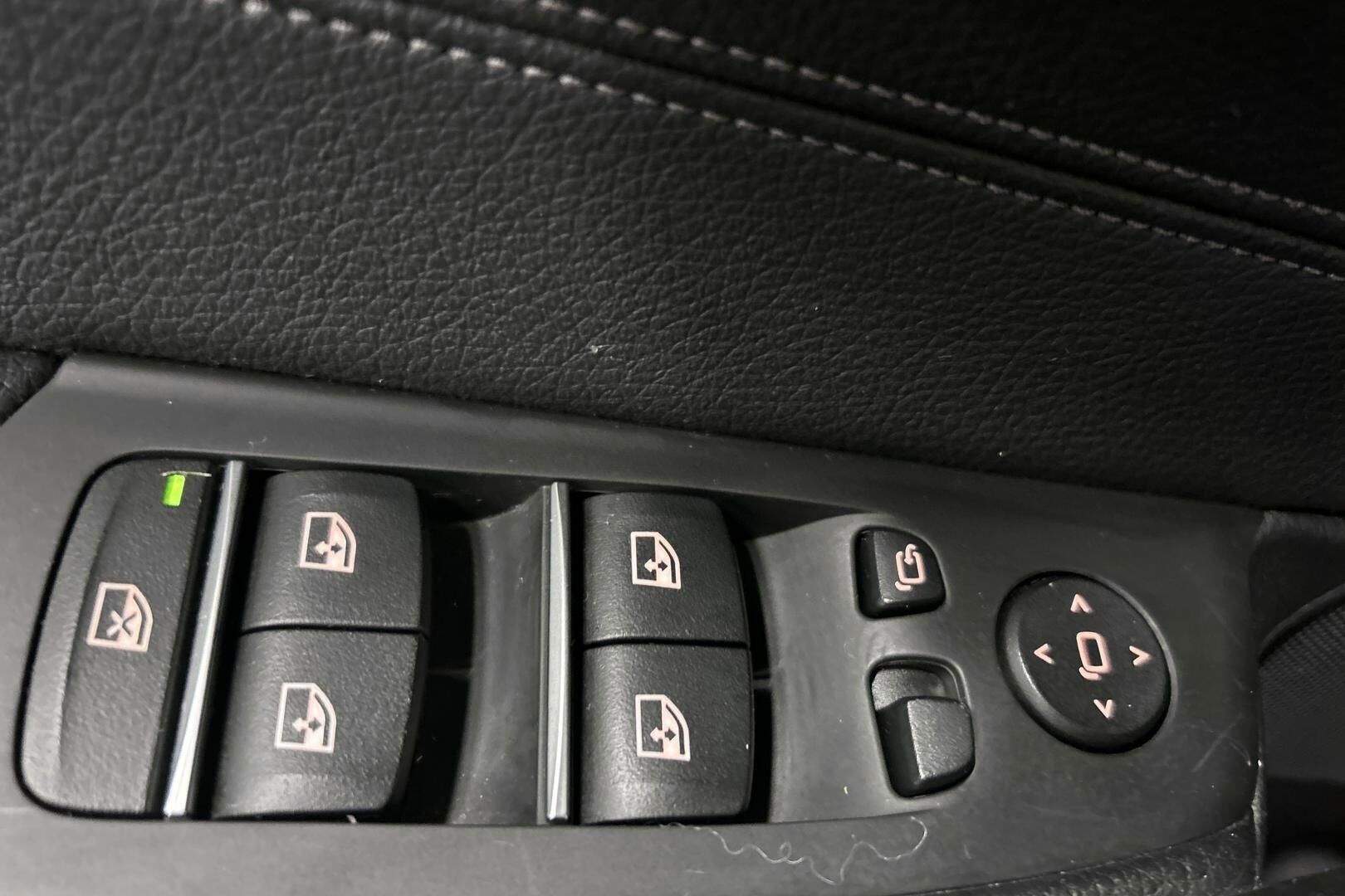 BMW 5-SARJA iso kuva 28
