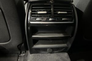 BMW 5-SARJA esikatselu 32