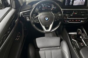 BMW 5-SARJA esikatselu 34