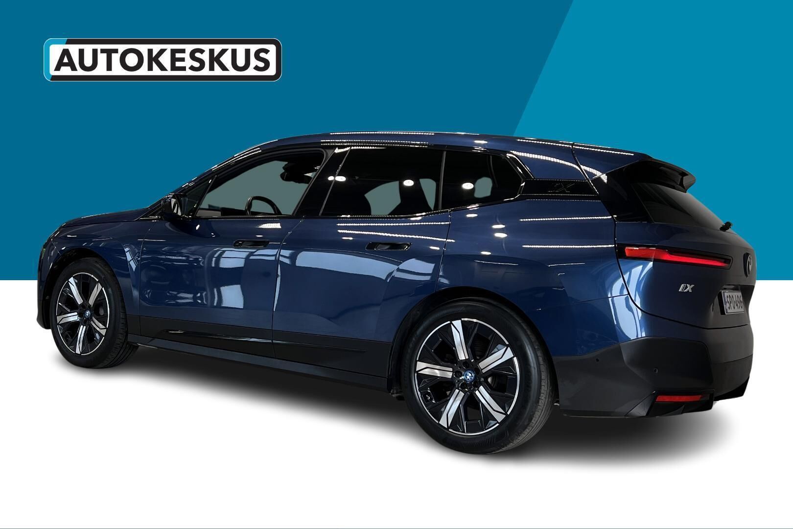 BMW iX iso kuva 7