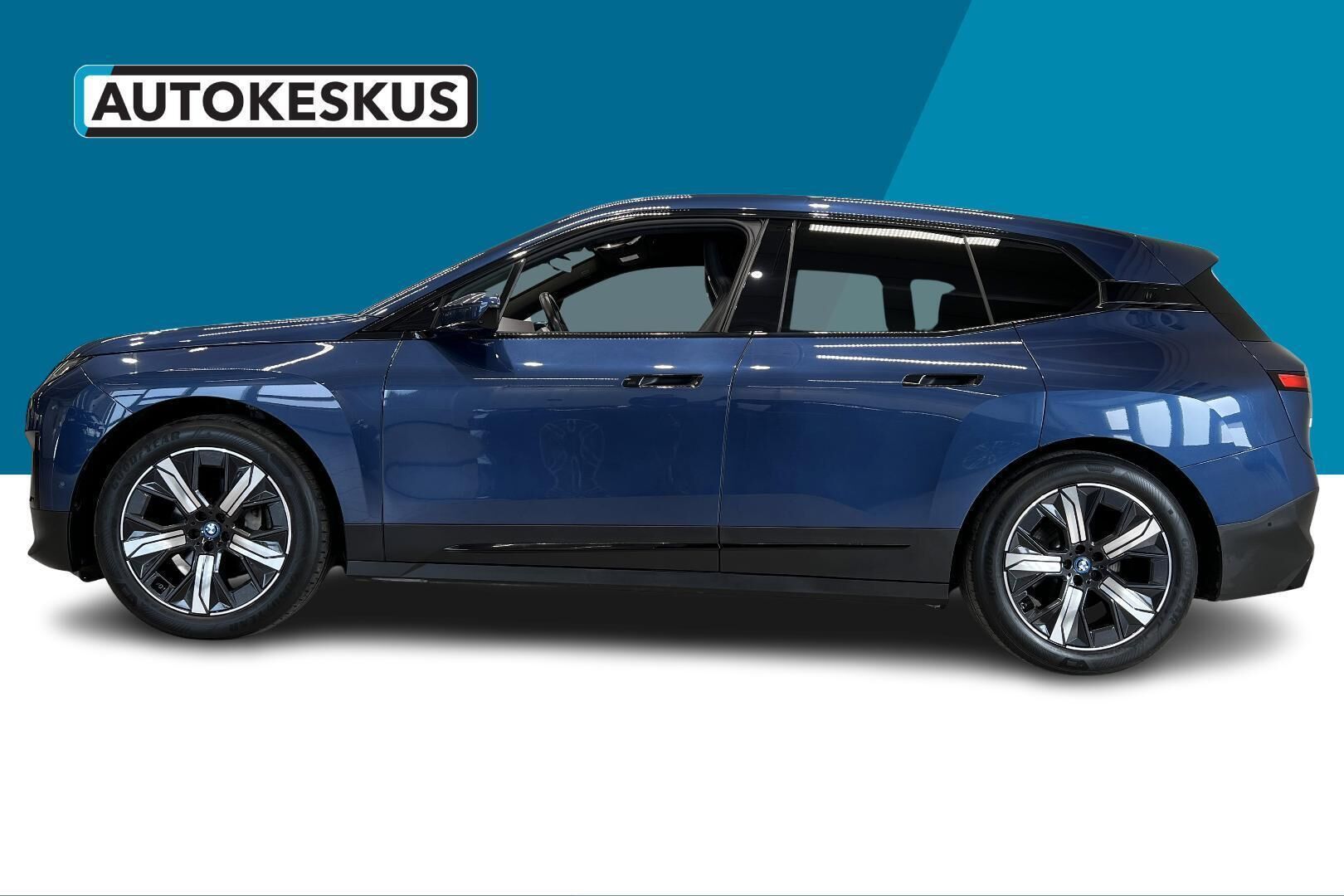 BMW iX iso kuva 8