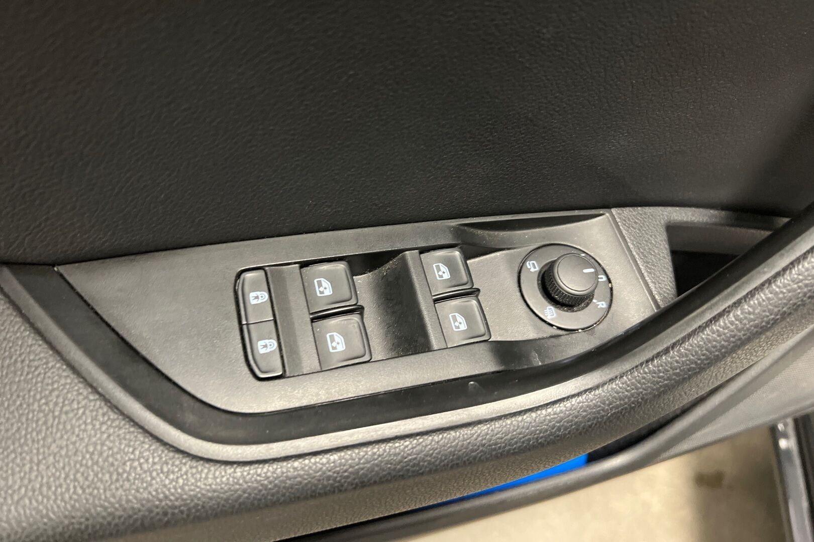 Skoda Superb iso kuva 6